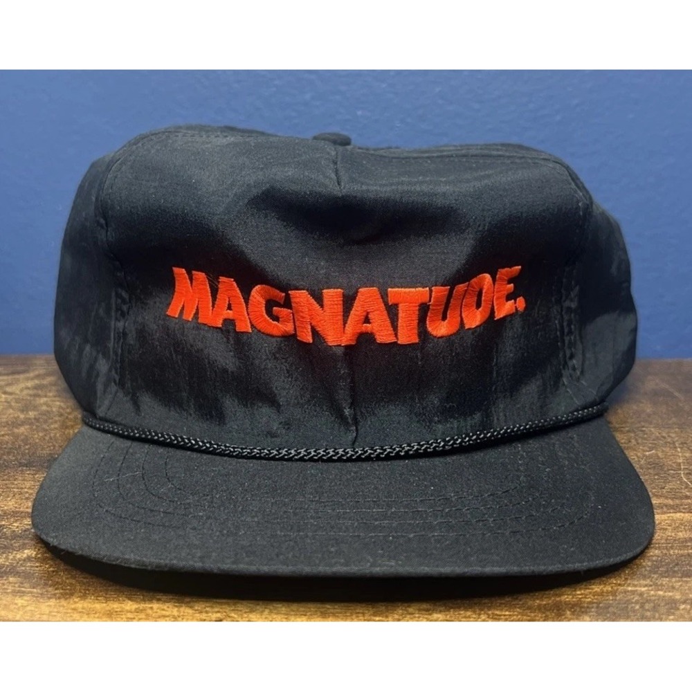 Vintage 90s Snapback Baseball Cap Magnitude Cigarettes Black Old Store Stock D2 - Picture 2 of 10